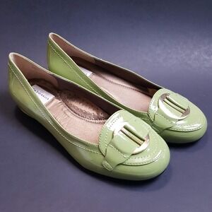 NWOT AJ Valenci Green Patent Buckle Shoes 9W
